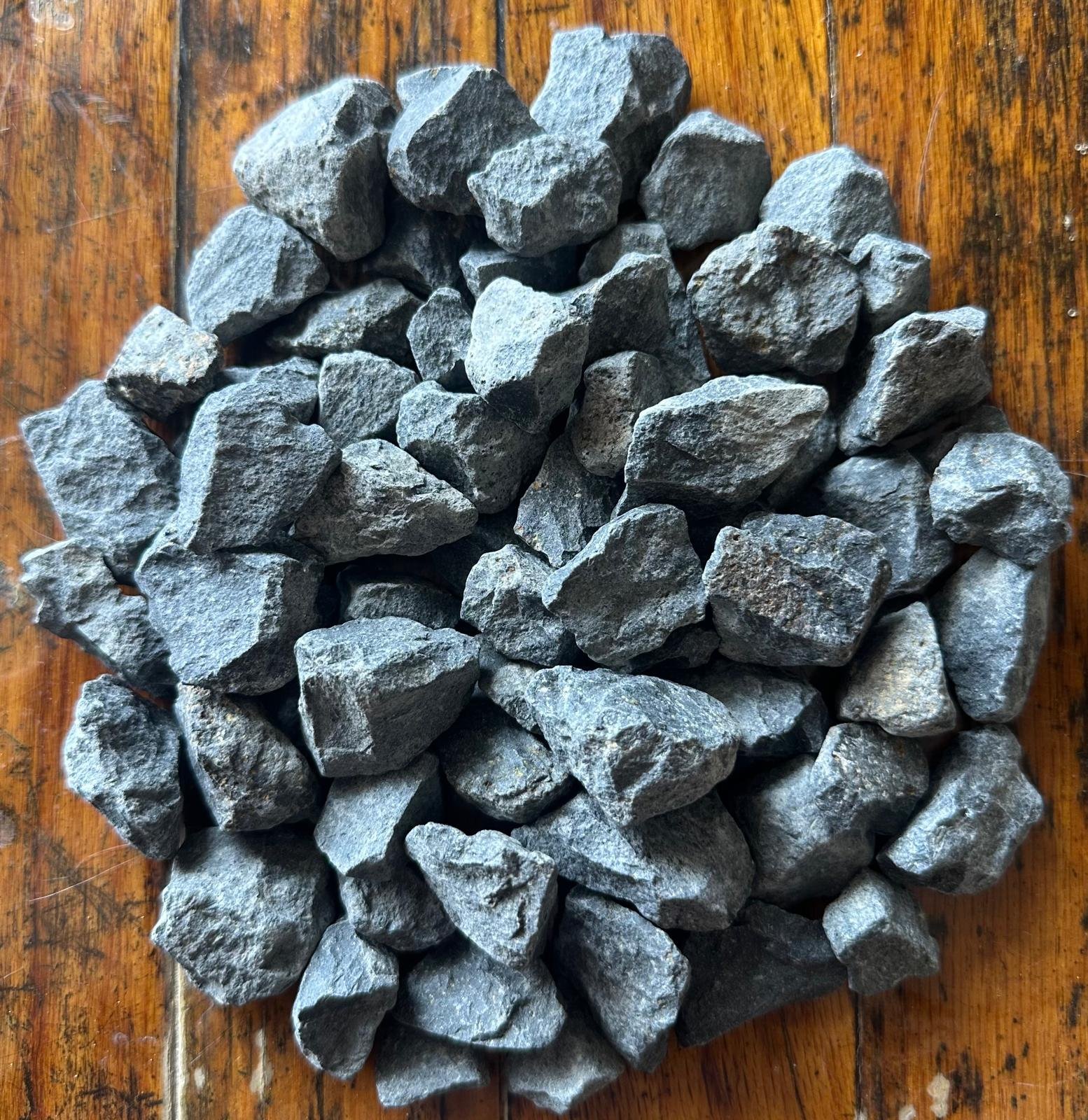 1 inch Black Star Shadow Rock
